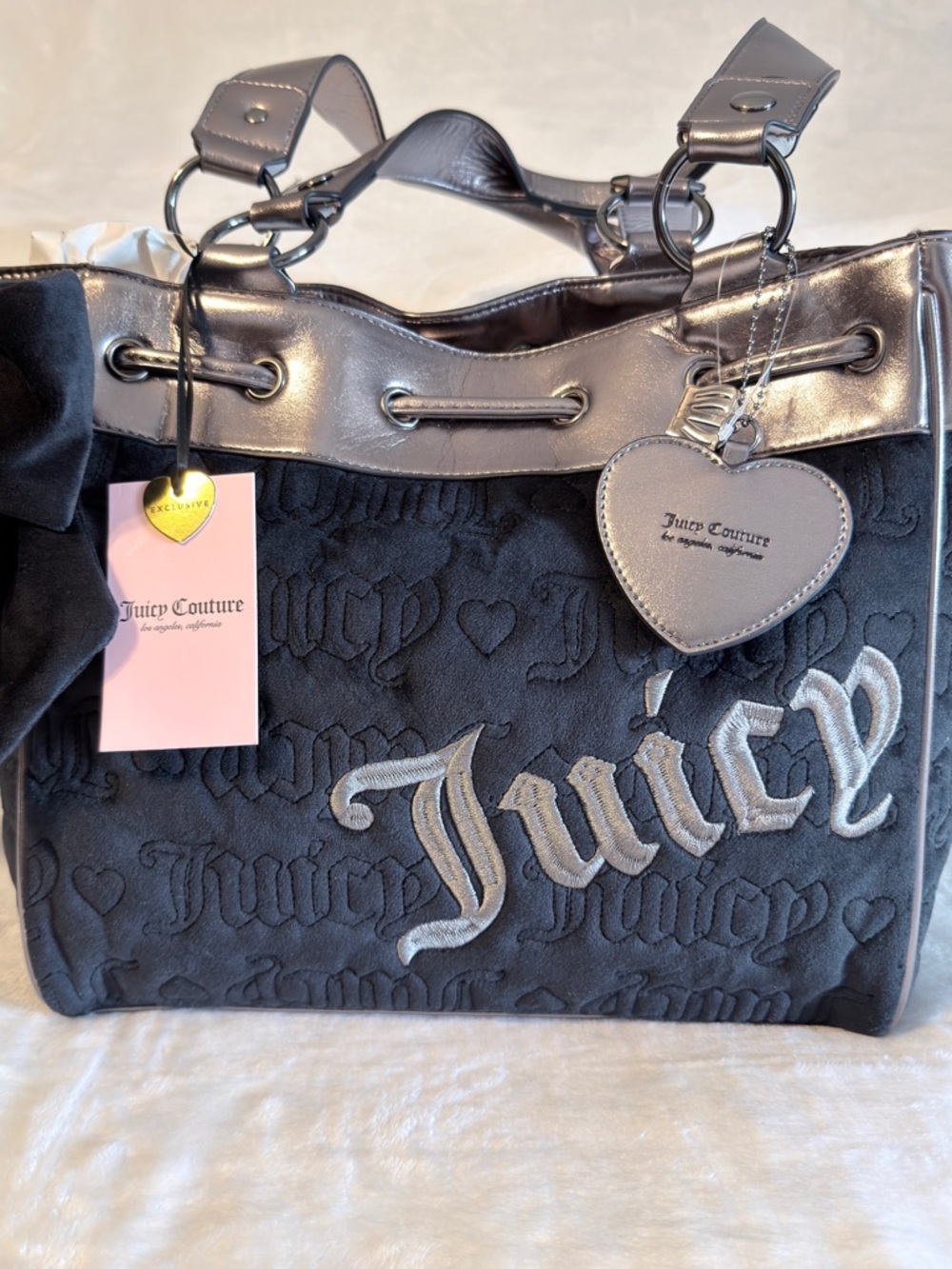 Juicy Couture Black Daydreamer Tote with Gunmetal Accents and Heart Charm - Picture 5 of 8